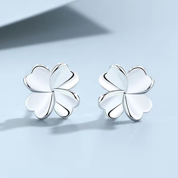 Jewelry - Lucky Four-Leaf Clover Stud Earrings